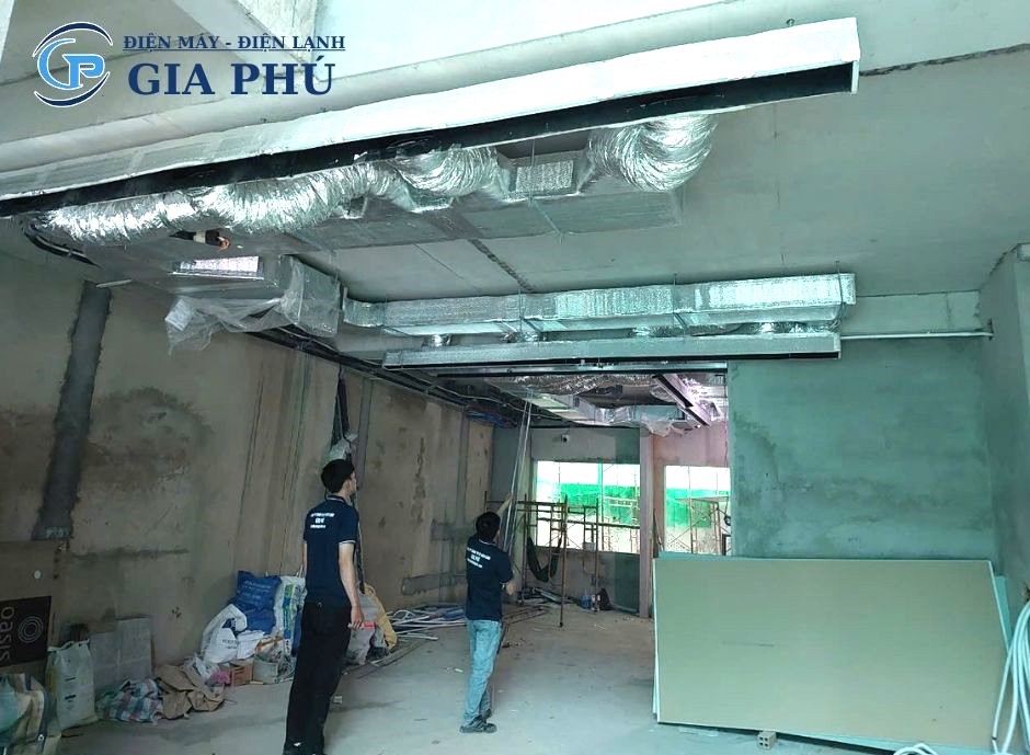 máy lạnh giấu trần nối ống gió Daikin tphcm