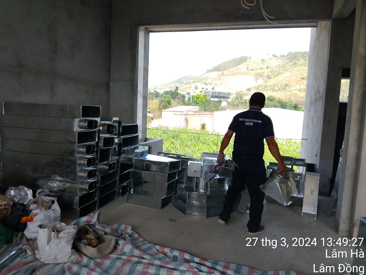 máy lạnh giấu trần nối ống gió Daikin tphcm