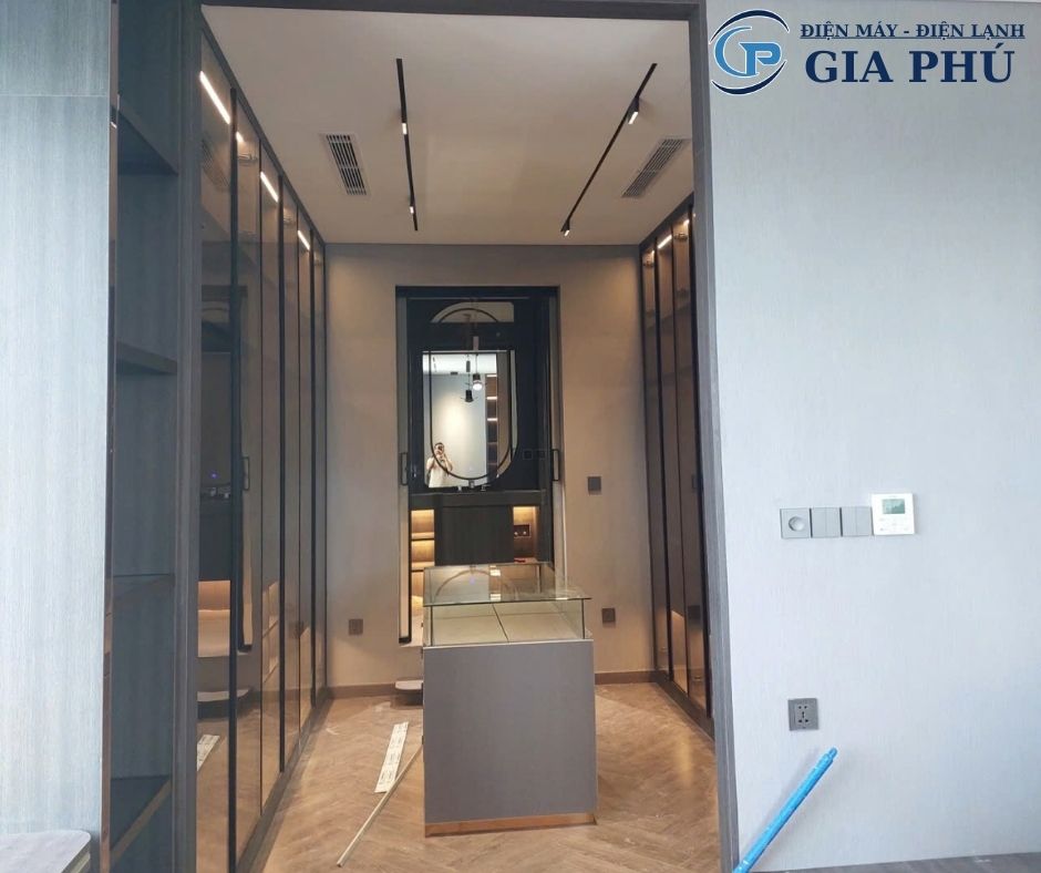 thi công lắp đặt máy lạnh giấu trần Daikin tại TPHCM