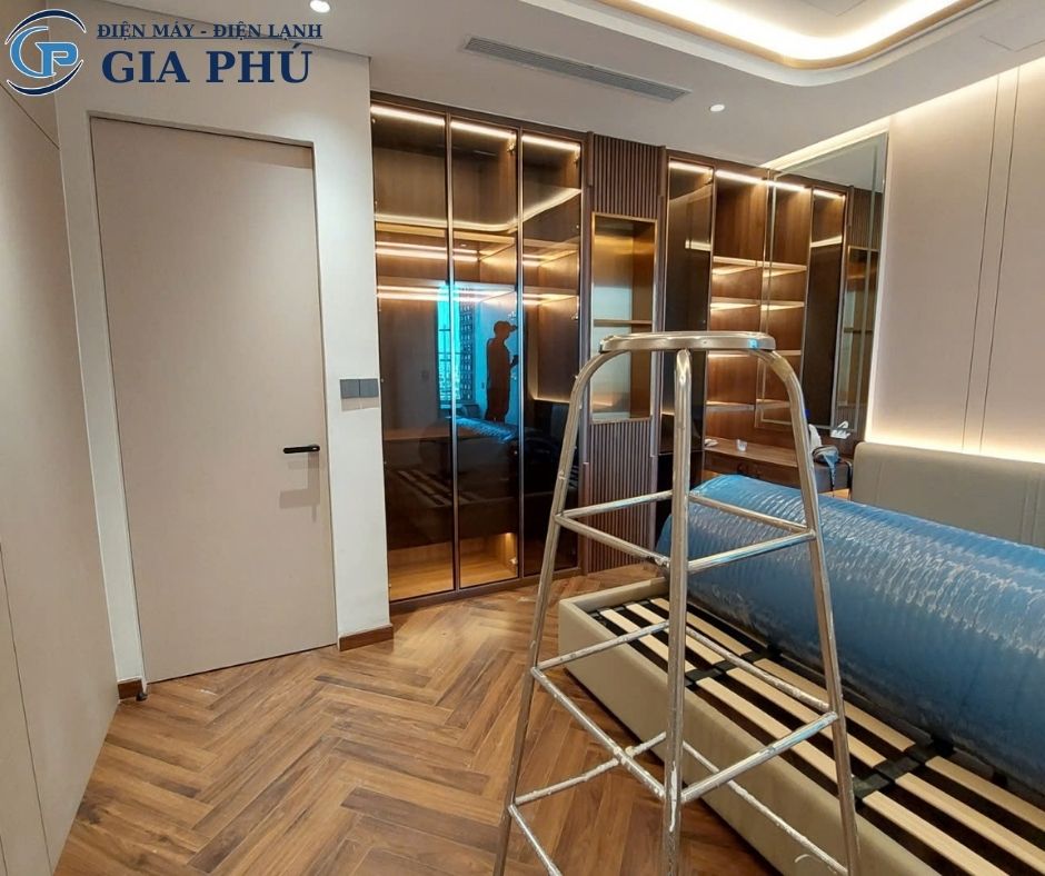 thi công lắp đặt máy lạnh giấu trần Daikin tại TPHCM