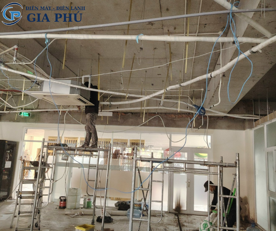 lắp đặt máy lạnh âm trần LG tại TP.HCM