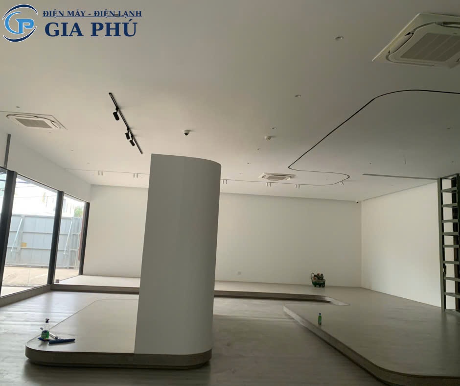 lắp đặt máy lạnh âm trần LG tại TP.HCM