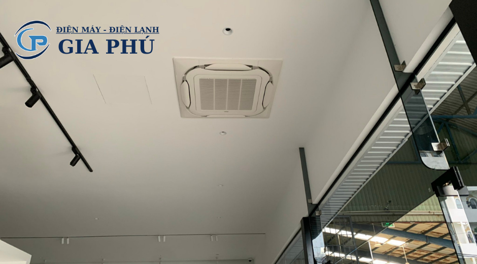 máy lạnh âm trần tiết kiệm điện gia đình